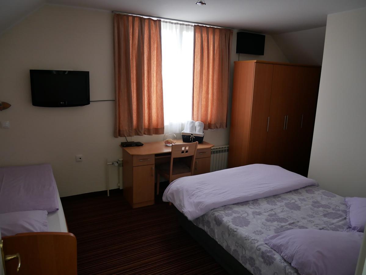 פוז'גה Guest House Grgin Dol מראה חיצוני תמונה
